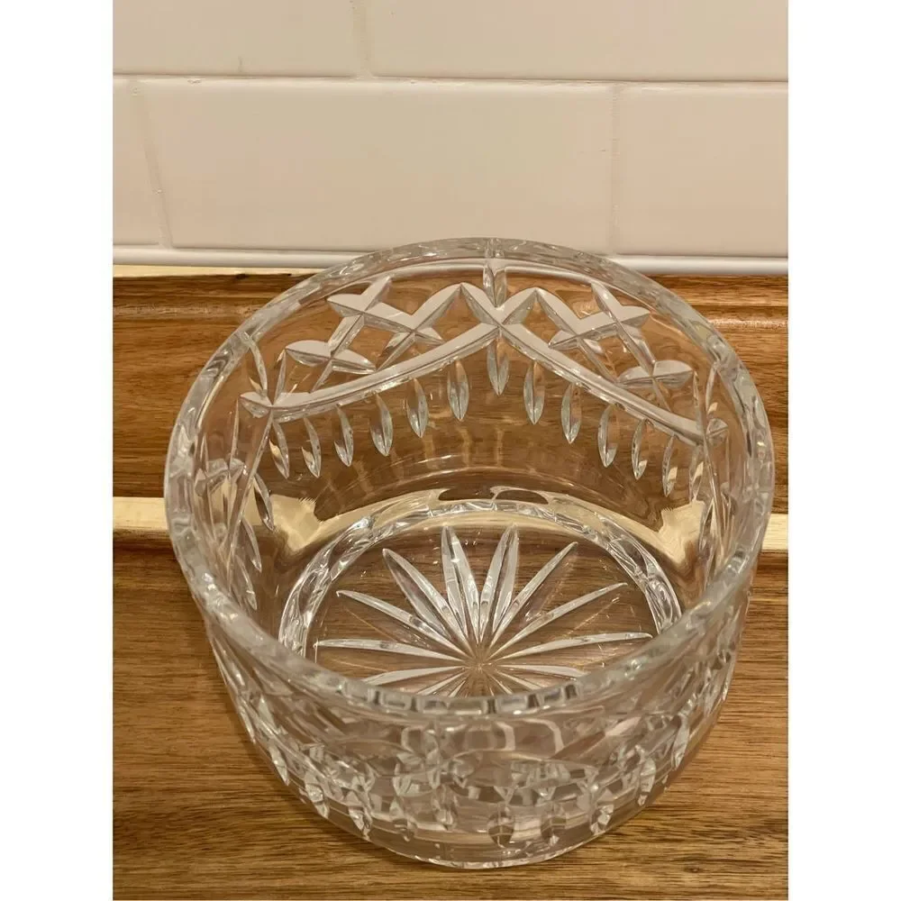 Threshold crystal bowl